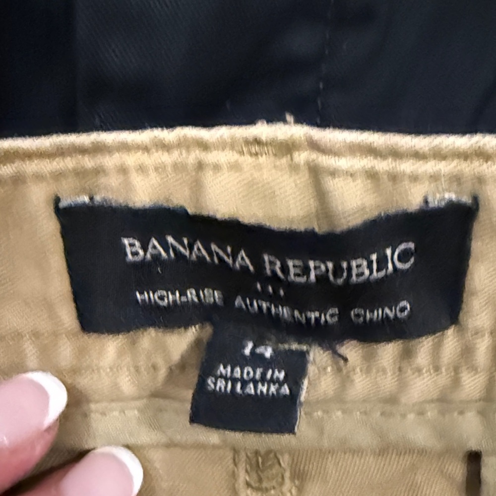 Banana Republic Women’s Chinos - White, Black, Tan 3 pair - Picture 2 of 6
